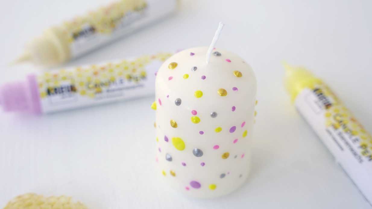 Beispiel Foto einer schön bemalten Stumpenkerze