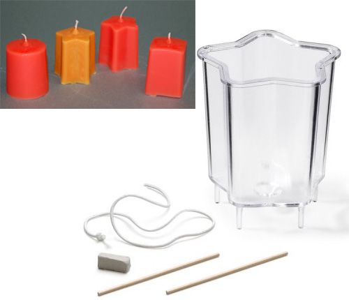 Transparente 5-zackige Mini-Stern Gießform (60x51 mm) für DIY-Sternkerzen inklusive Docht und Zubehör auf weißem Hintergrund.